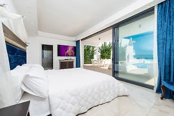 Lombardi Villa Protaras