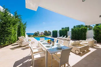 Lombardi Villa Protaras